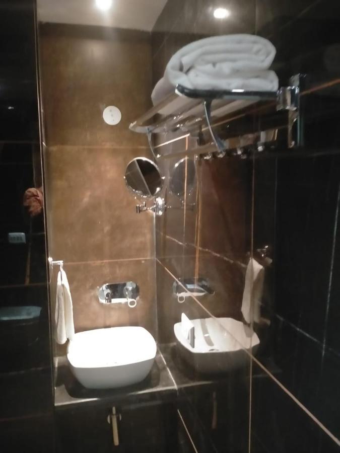 Hotel Pepper Hisar Екстер'єр фото