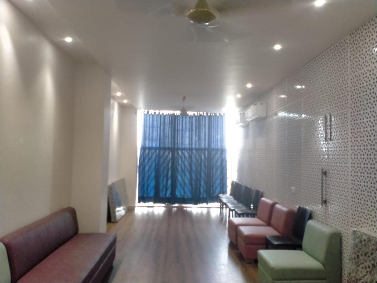 Hotel Pepper Hisar Екстер'єр фото