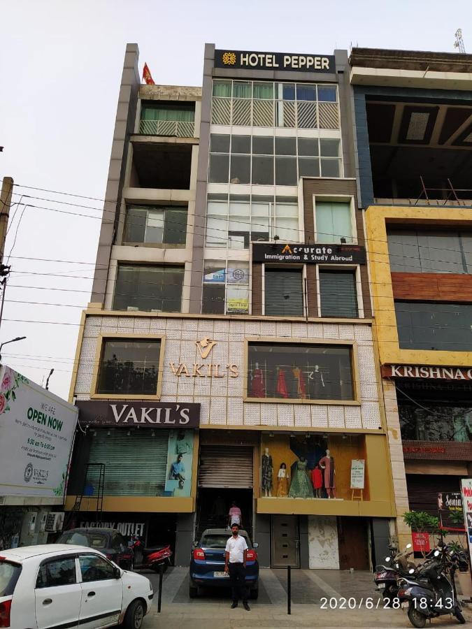 Hotel Pepper Hisar Екстер'єр фото